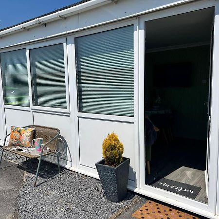 Chalet Ty Lilli Wen Sleep 6 Kidwelly Exterior photo